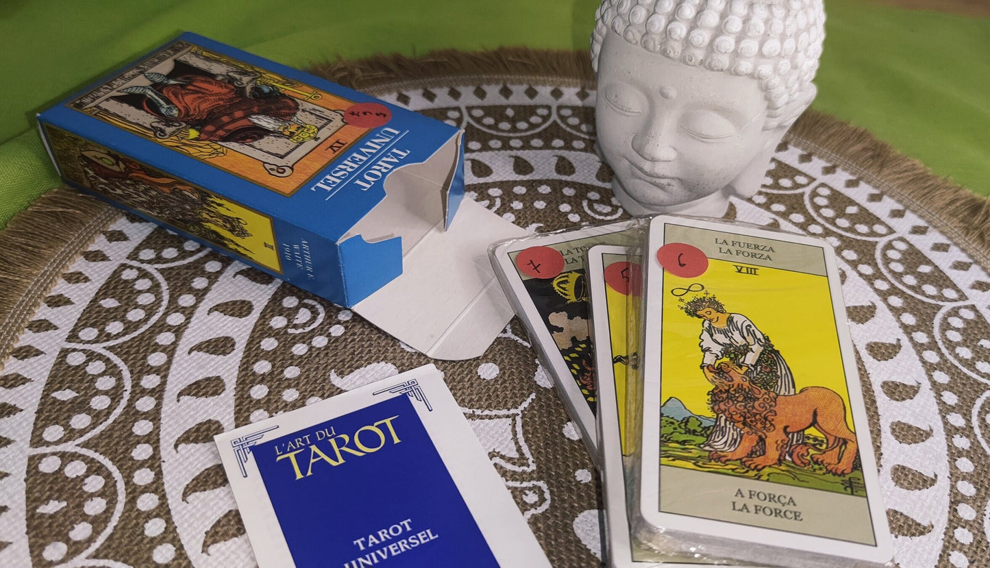Universal tarot 2002 - Lo Scarabeo-gift-divination-cartomancy-clairvoyance-fortune telling- tarot deck-esotericism-divinatory guidance