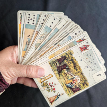 Grand Jeu de Société et Pratiques Secrètes de Mlle Lenormand – Dusserre 1991
