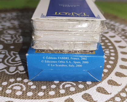 Universal tarot 2002 - Lo Scarabeo-gift-divination-cartomancy-clairvoyance-fortune telling- tarot deck-esotericism-divinatory guidance