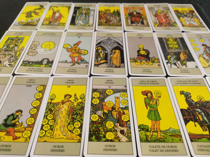 Universal tarot 2002 - Lo Scarabeo-gift-divination-cartomancy-clairvoyance-fortune telling- tarot deck-esotericism-divinatory guidance