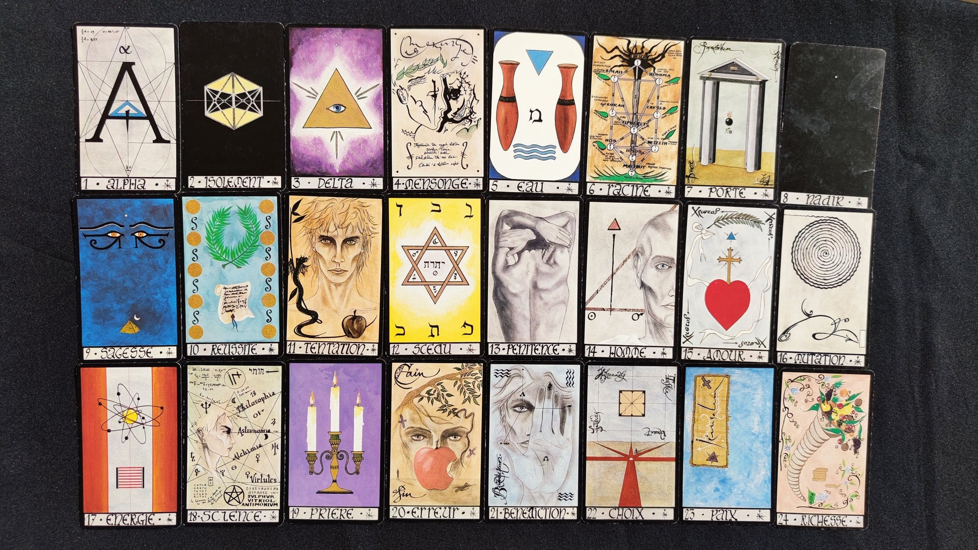 First edition "Oracle of the triad" 1992-Gift-Divination -Cartomancy -Clairvoyance-Fortune telling -Tarot deck-Esotericism -Prediction