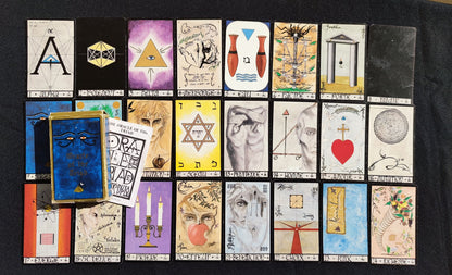First edition "Oracle of the triad" 1992-Gift-Divination -Cartomancy -Clairvoyance-Fortune telling -Tarot deck-Esotericism -Prediction