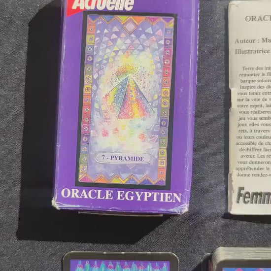 Vidéo de présentation de l'Oracle Égyptien de Marc Angel & Myrrha, édition 2010.