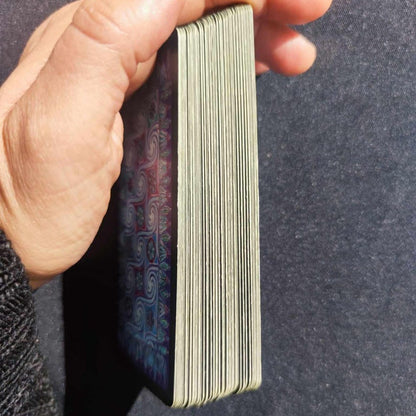 Vue des tranches des cartes du jeu Oracle Égyptien.